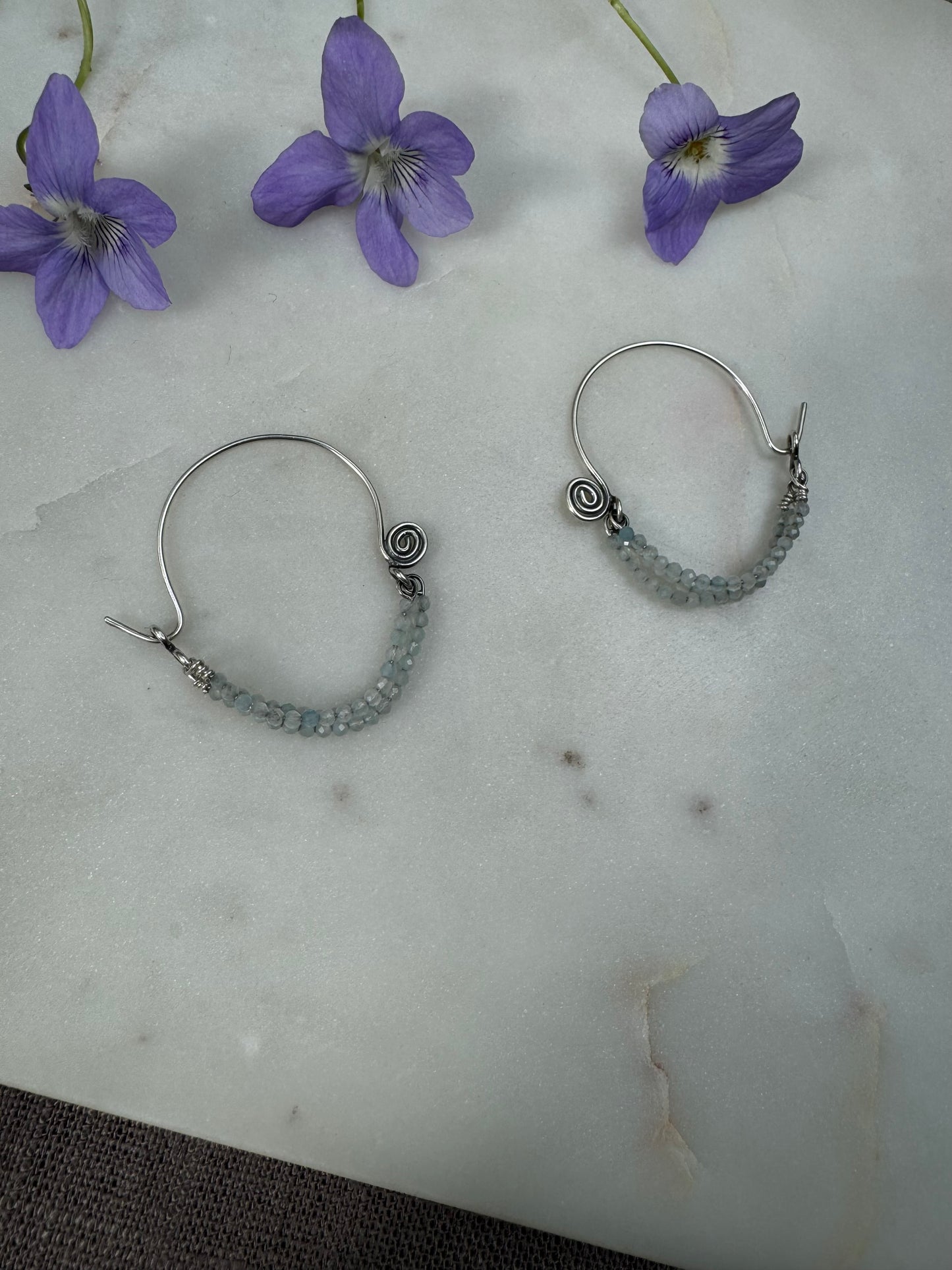 Silver earrings with moonstone