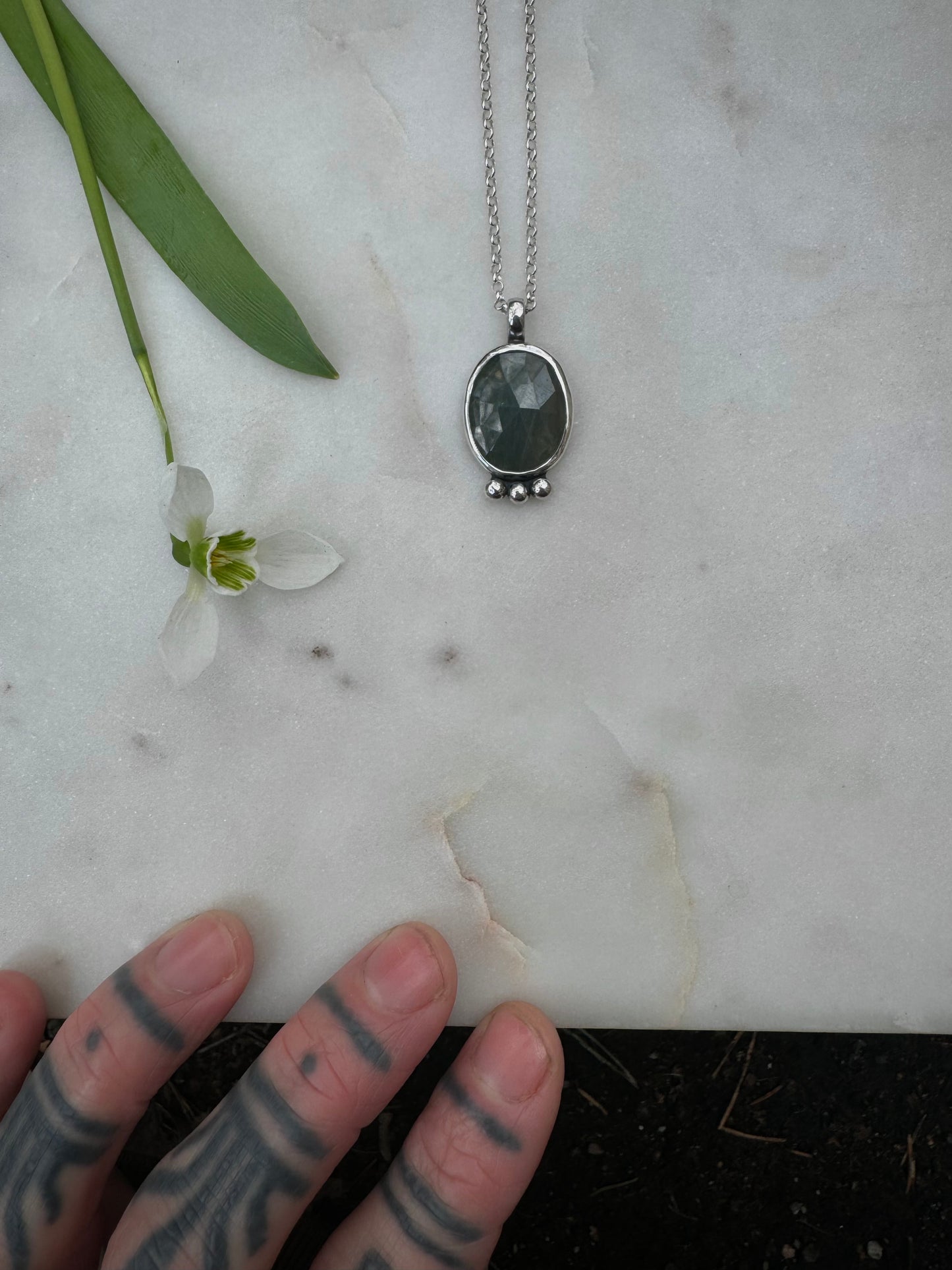 Rose cut sapphire necklace