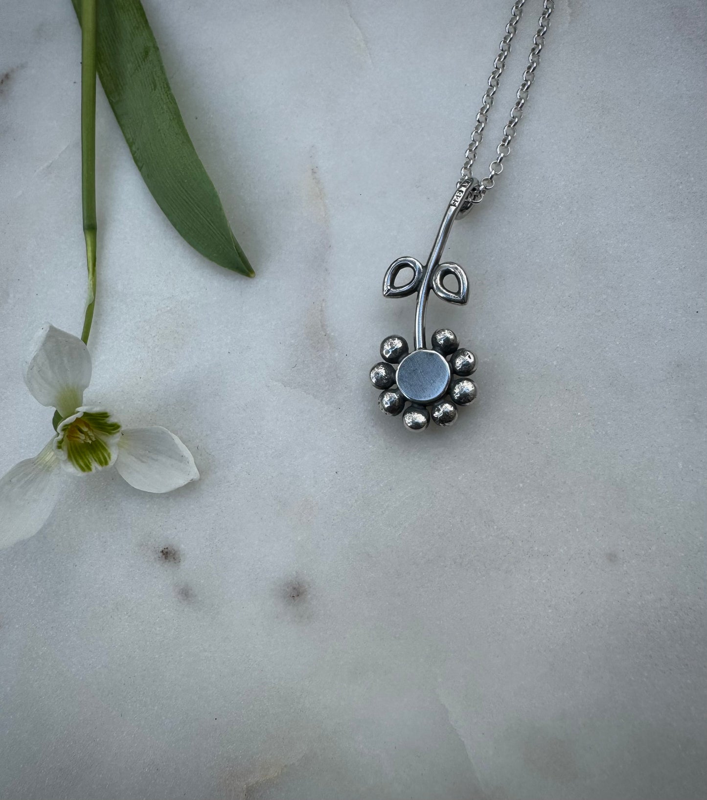Aquamarine spring flower necklace
