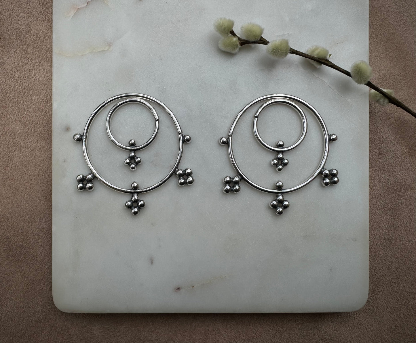 Set of two pair of earrings for streched ears