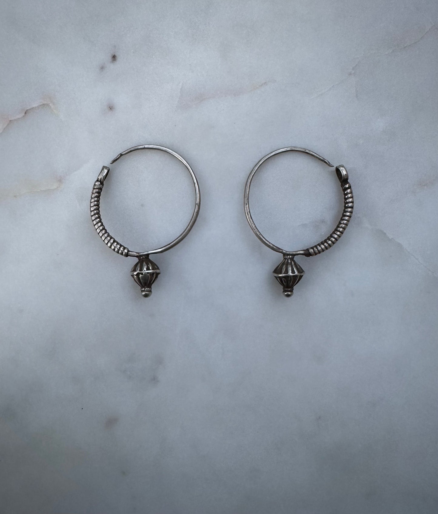 Old poppy seed silver earrings from Pakistan