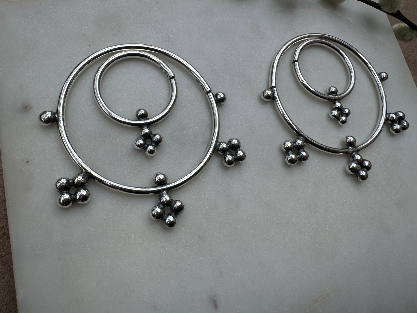 Set of two pair of earrings for streched ears