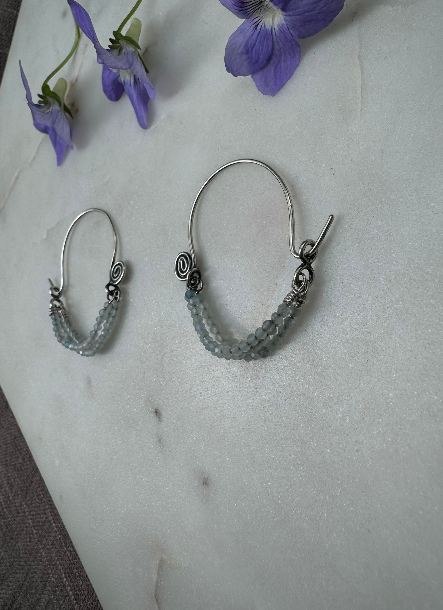 Silver earrings with moonstone