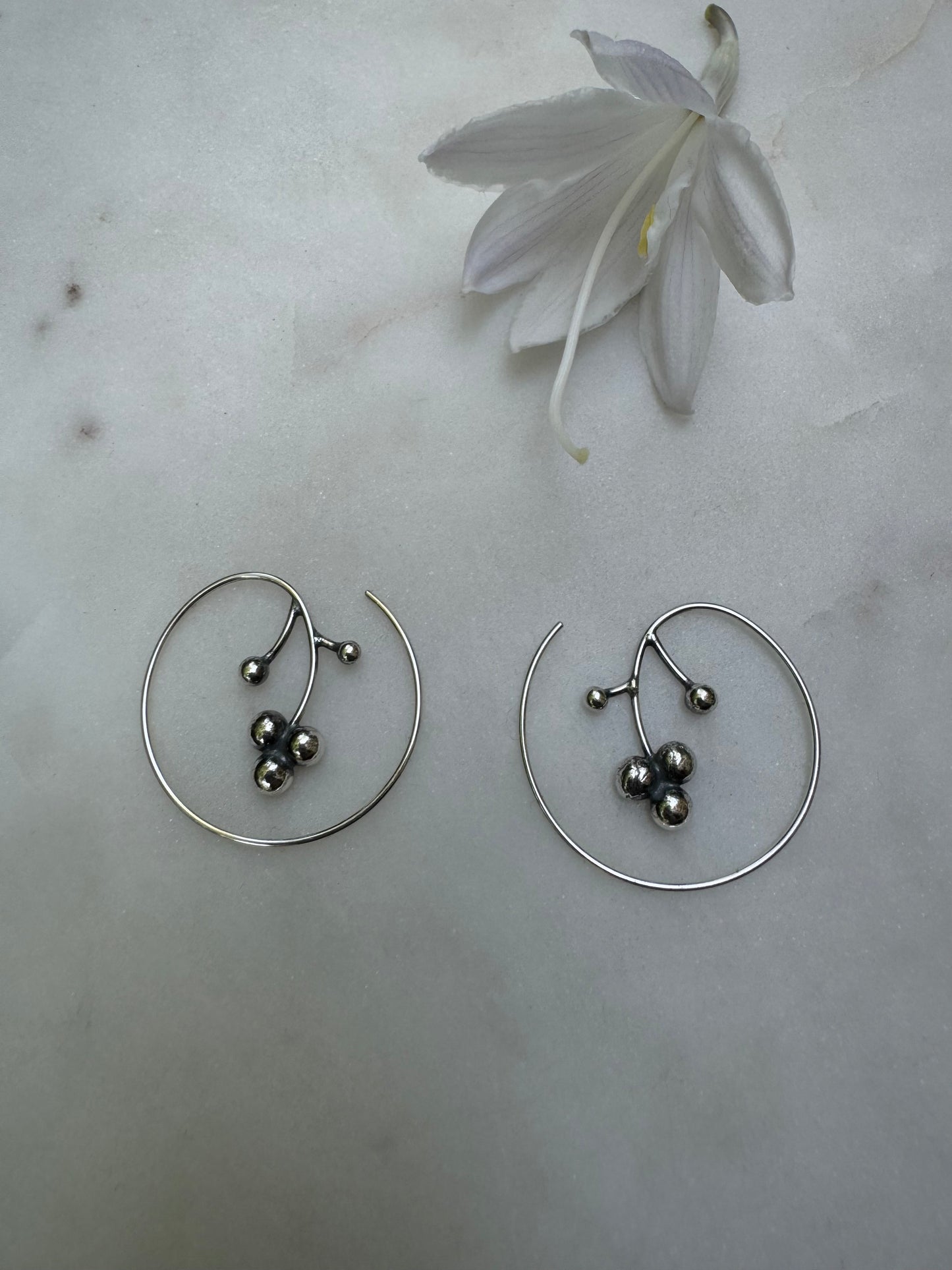 Flower earrings in sterling silver