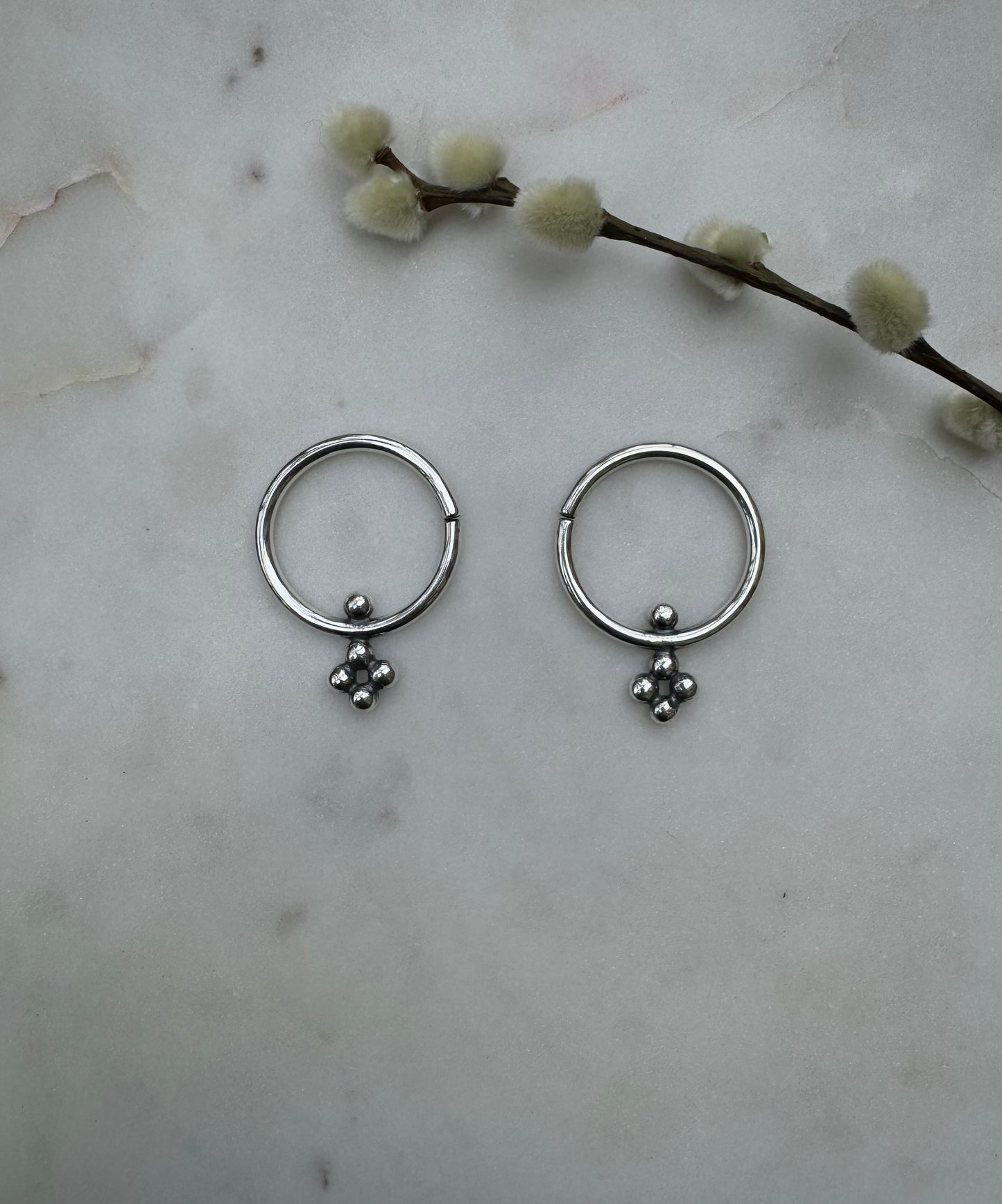 Set of two pair of earrings for streched ears