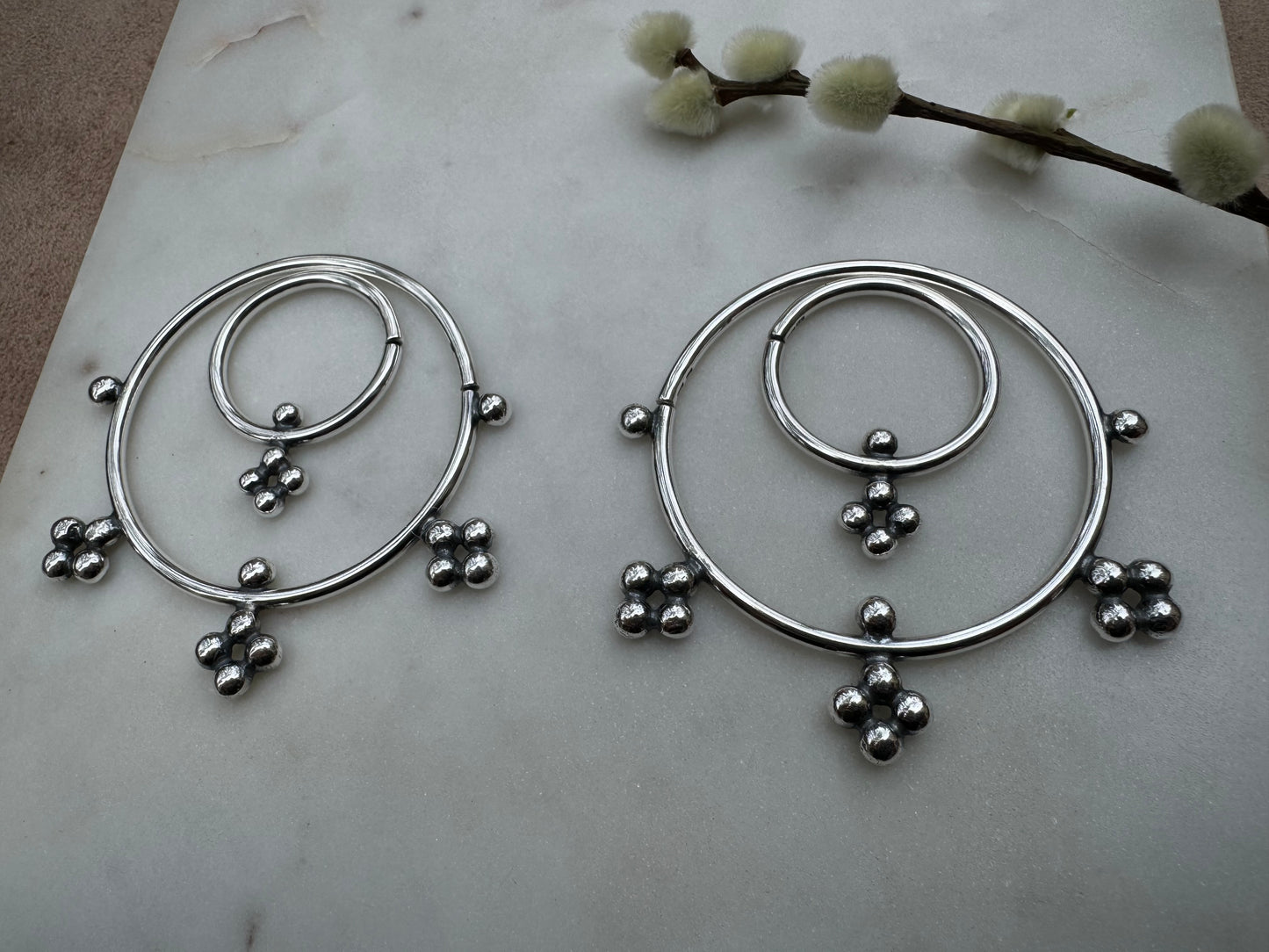Set of two pair of earrings for streched ears