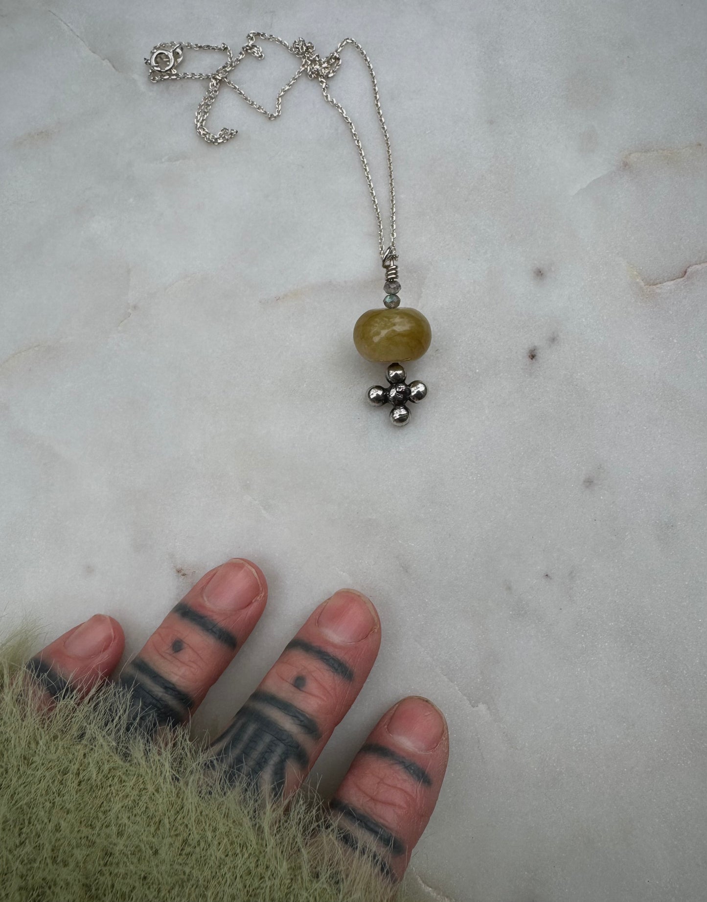 Jade necklace with labradorite