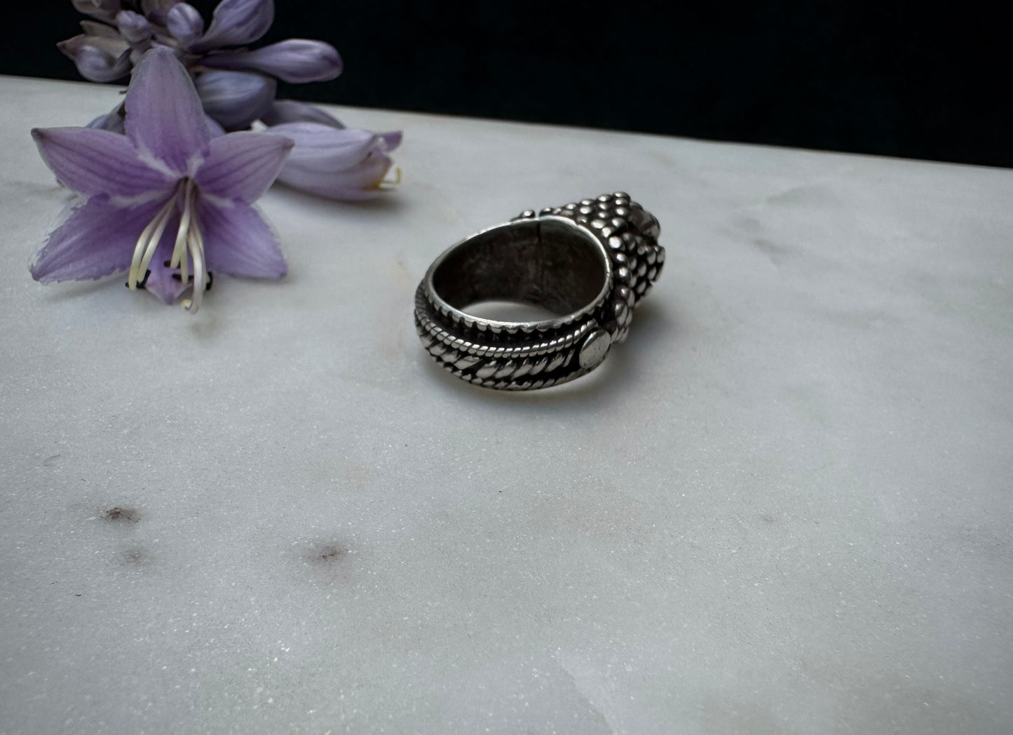 Heavy silver ring from Yemen