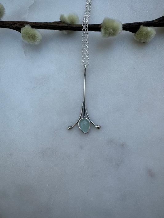 Aquamarine flower necklace
