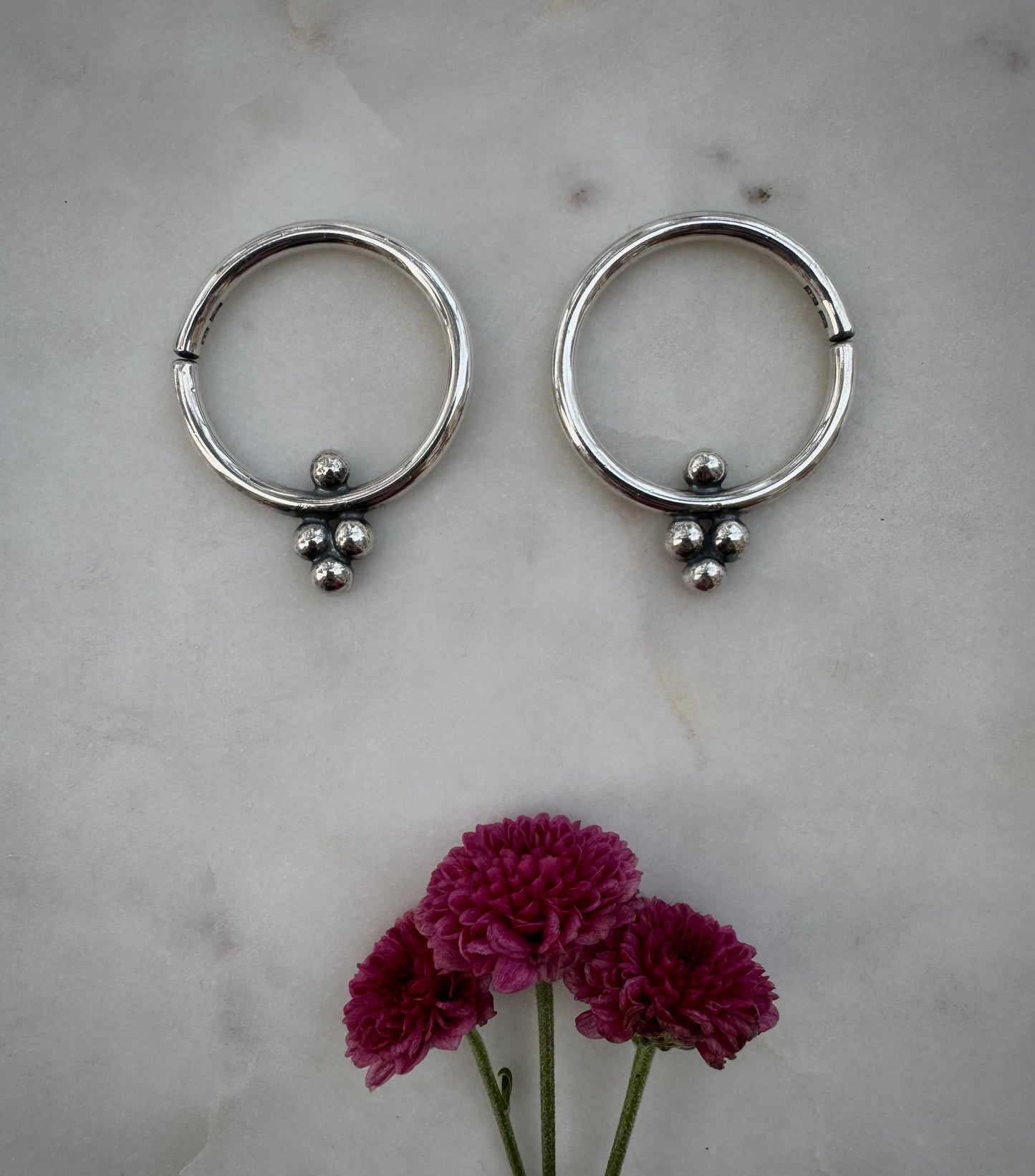 Set of two pair of earrings for streched ears