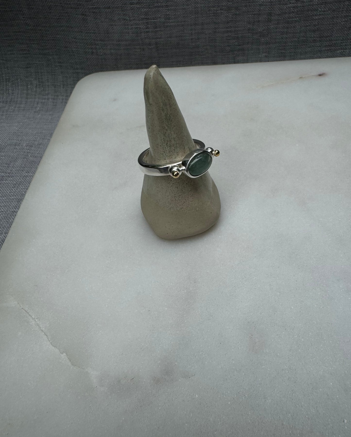 Ring with aquamarine & 18k gold