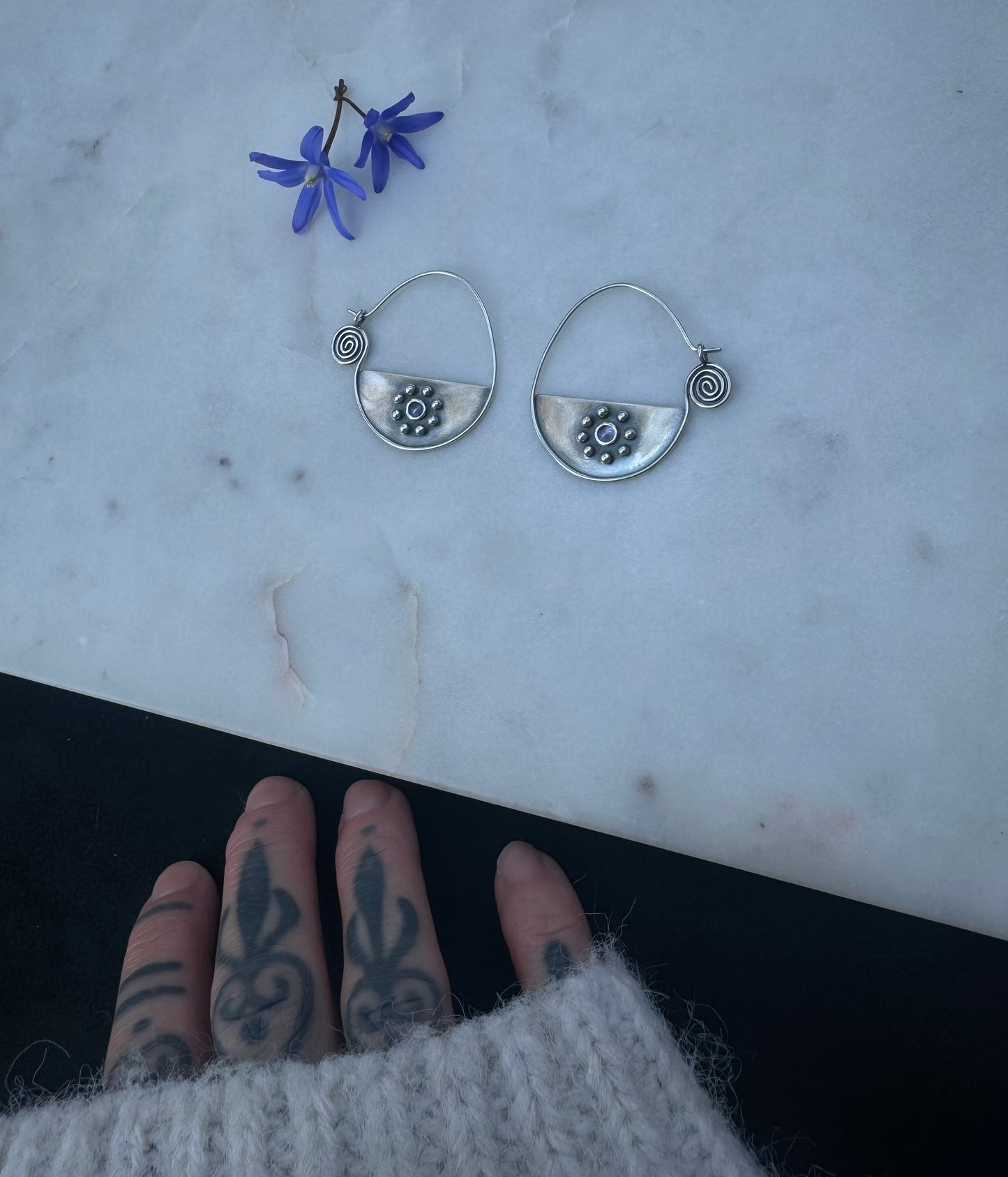 Silver earrings with Tanzanite