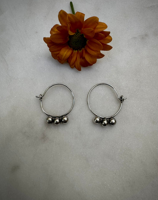 Small earrings in recycled sterling silver